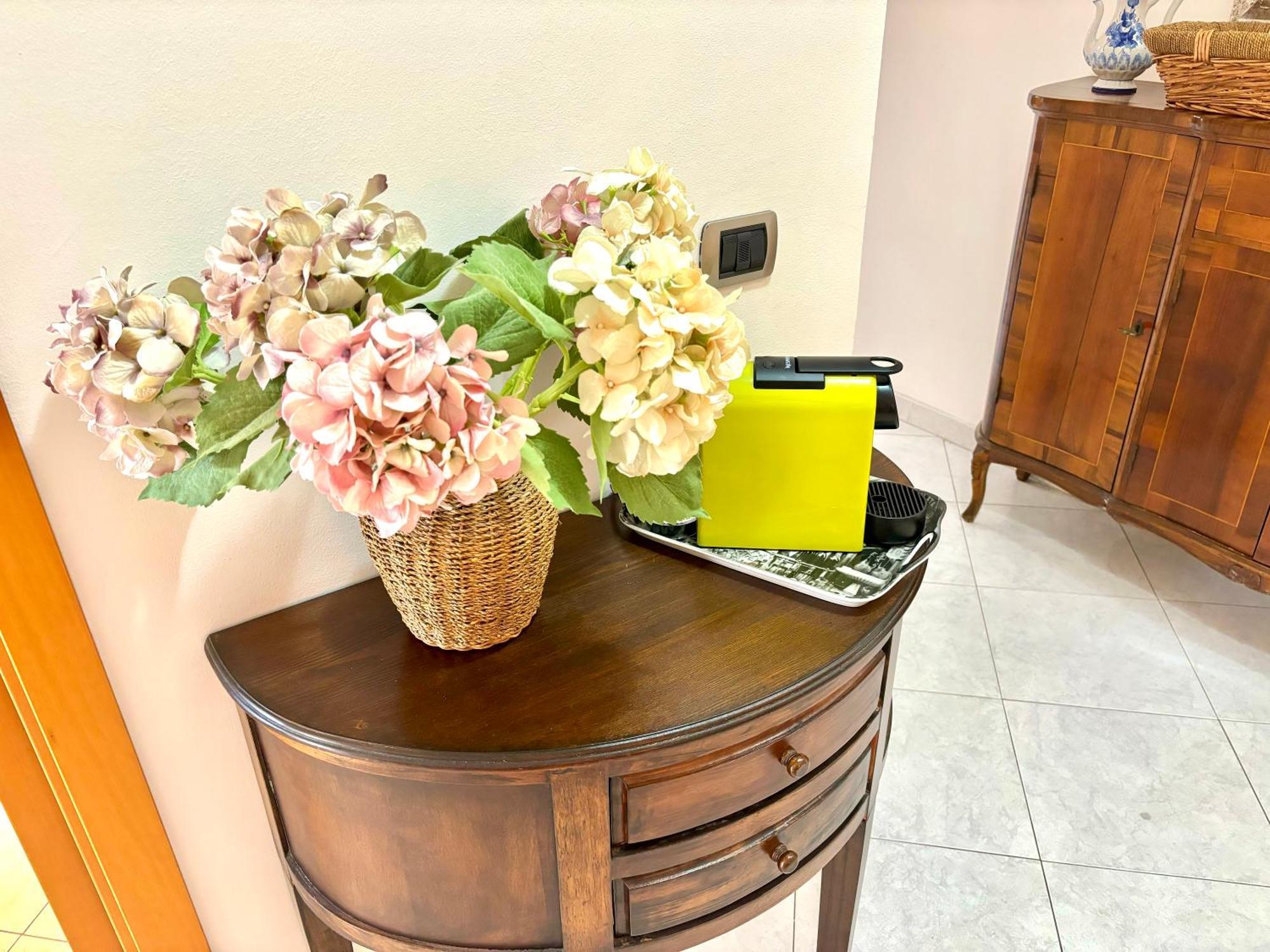 Apartmán Longlife Isbingias Cagliari Exteriér fotografie